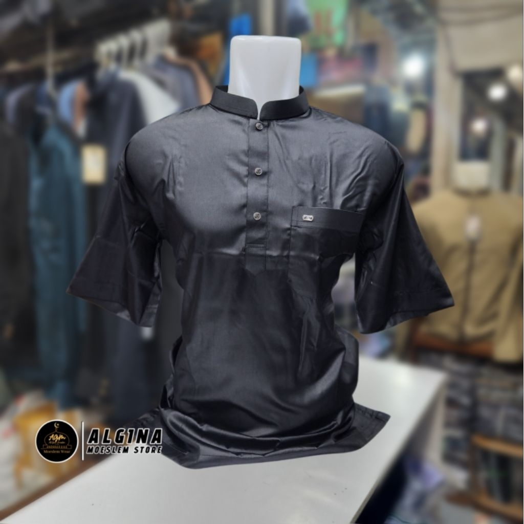 Kemko Al Wafa Hitam KS Lengan Pendek Kancing Thailand Kancing Separo Bahan Satin Korea | Baju Kemeja