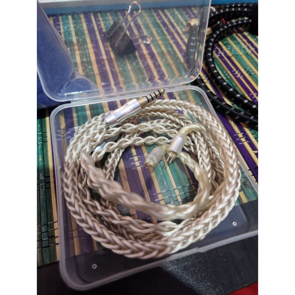 Senacoustic Rakata 8 braid 4.4 2 pin