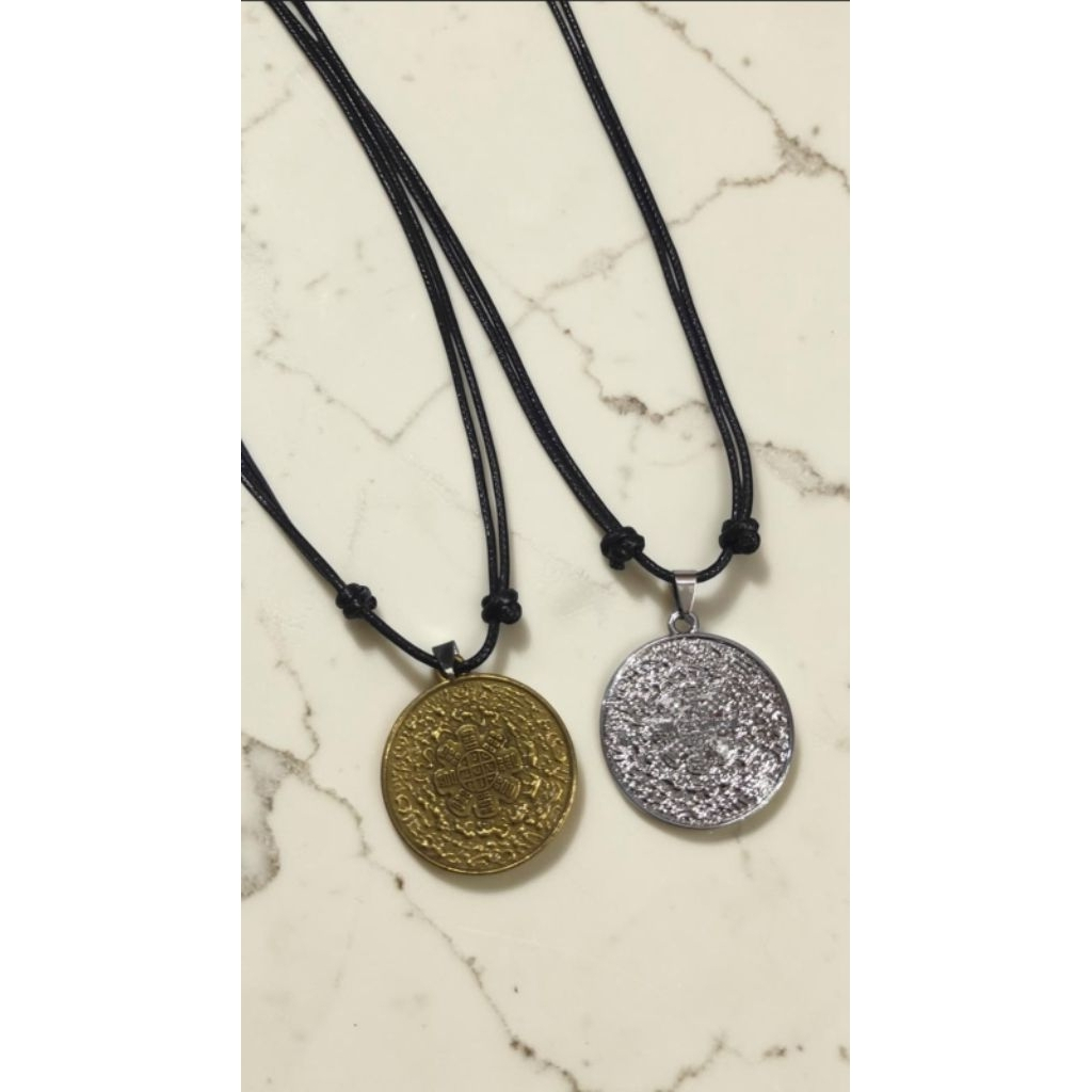 Kalung Tali Liontin Koin Kuno Thailand Jimat Keberuntungan Lucky Charm Metal Gaul Import Fashion Pri