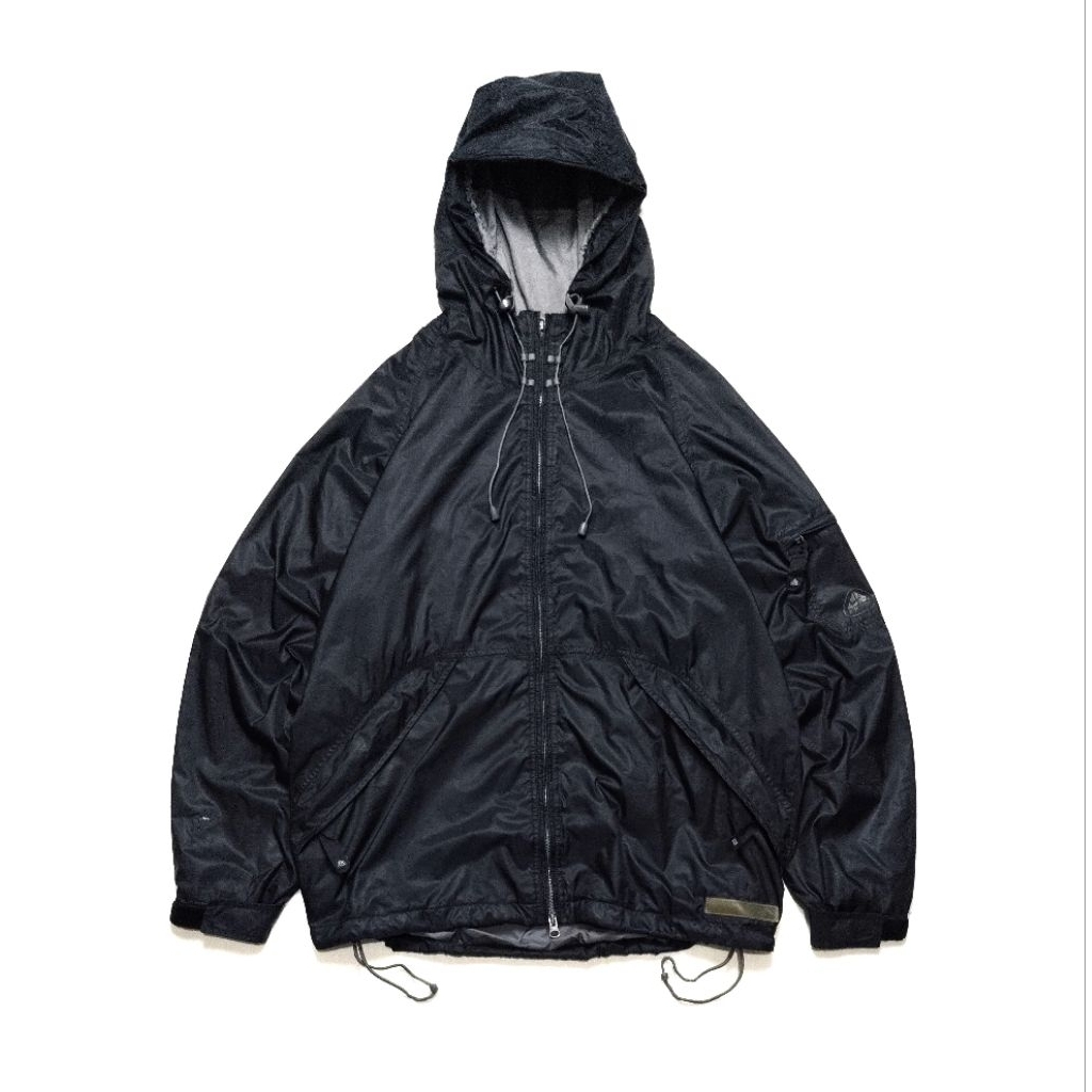 Nike ACG Storm-clad windbreaker jacket