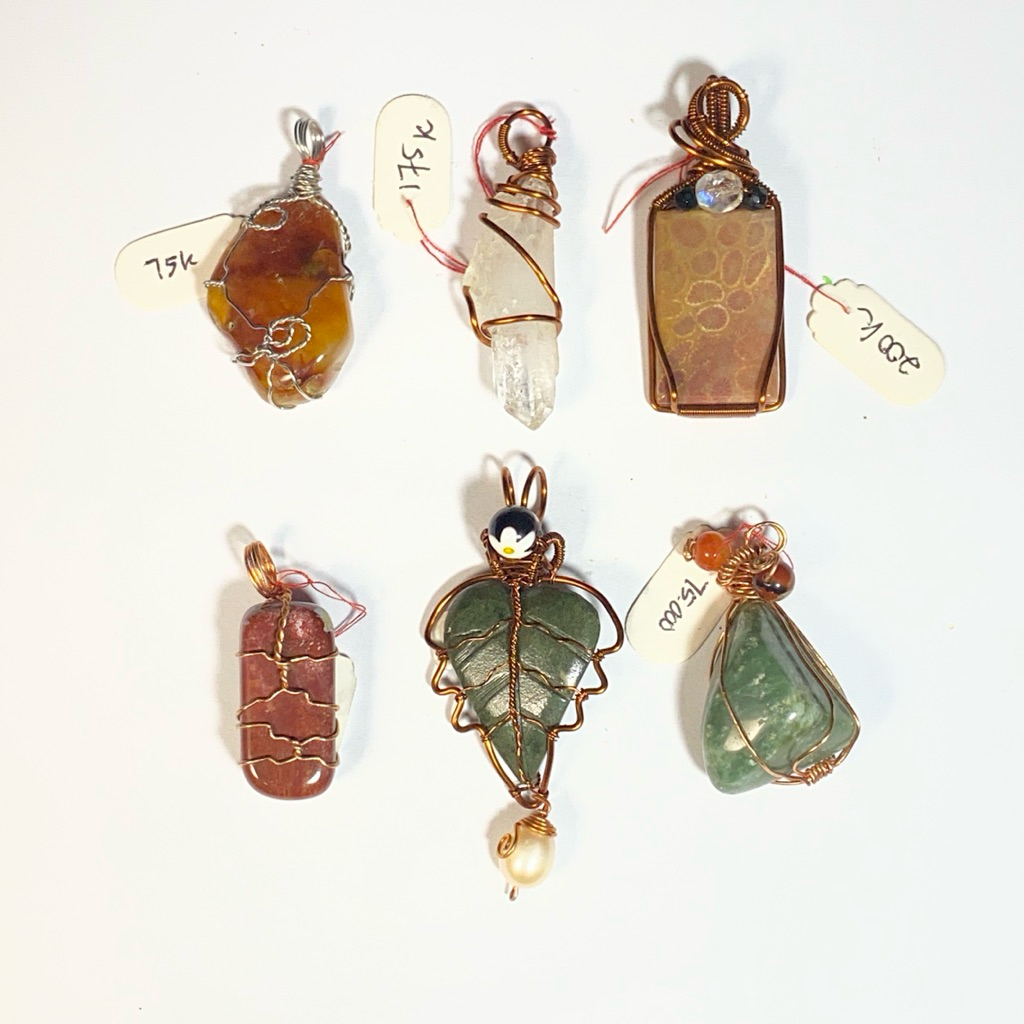 Liontin Gemstone - Liontin Batu Crystal - RANDOM