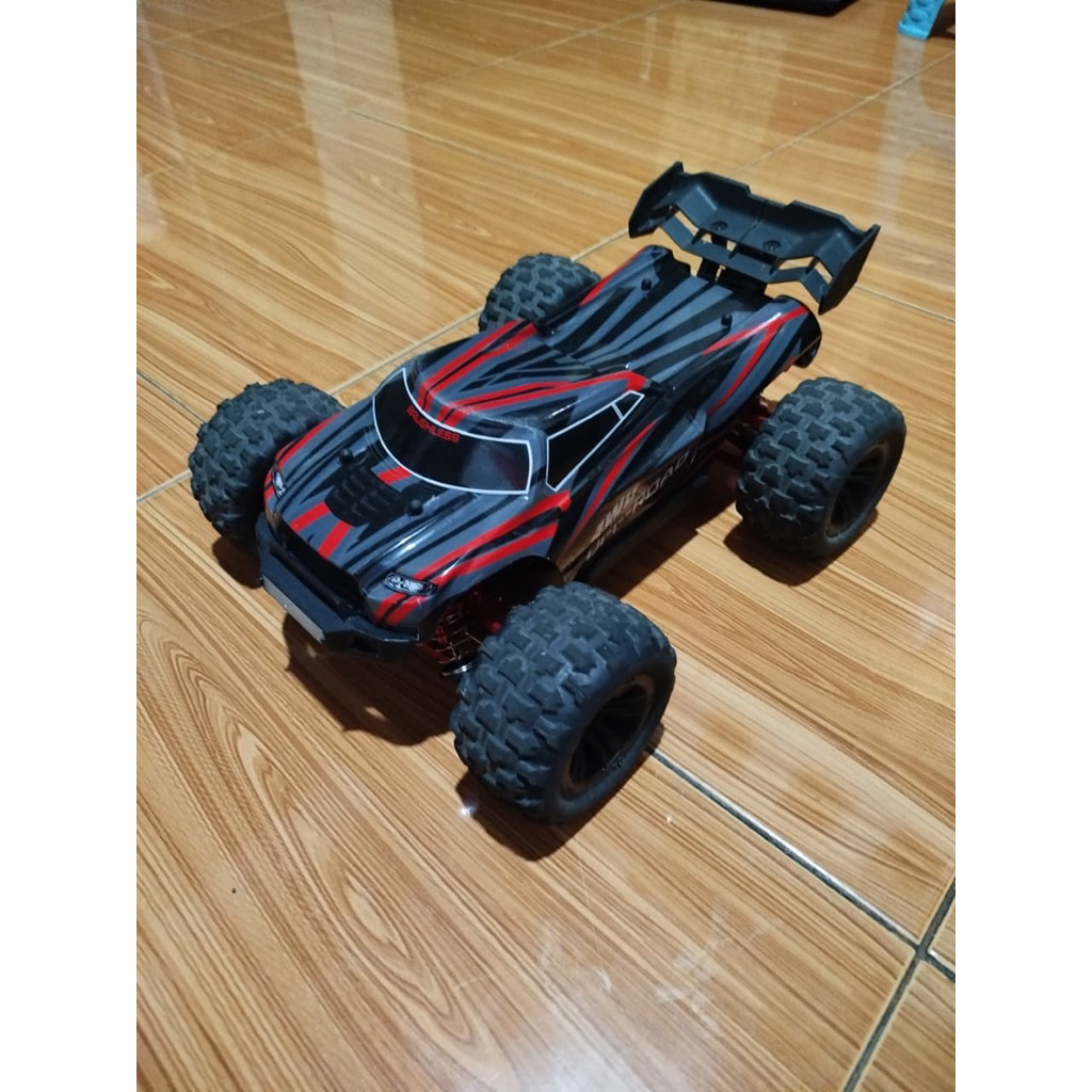 mobil RC mjx 16210 (bekas)