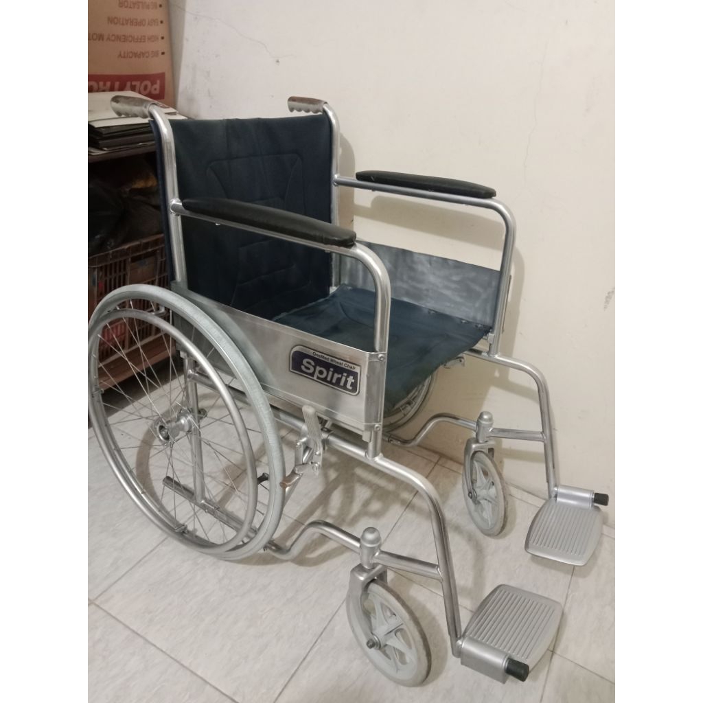 KURSI RODA BEKAS STANDART RUMAH SAKIT / KURSI RODA SECOND TERMURAH / KURSI RODA SPIRIT GEA SOWELL SE