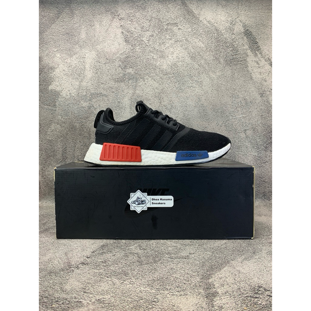 Sepatu Second  Adidas NMD Black White  Size 40 insole 25 cm  Original Guarantee 100%