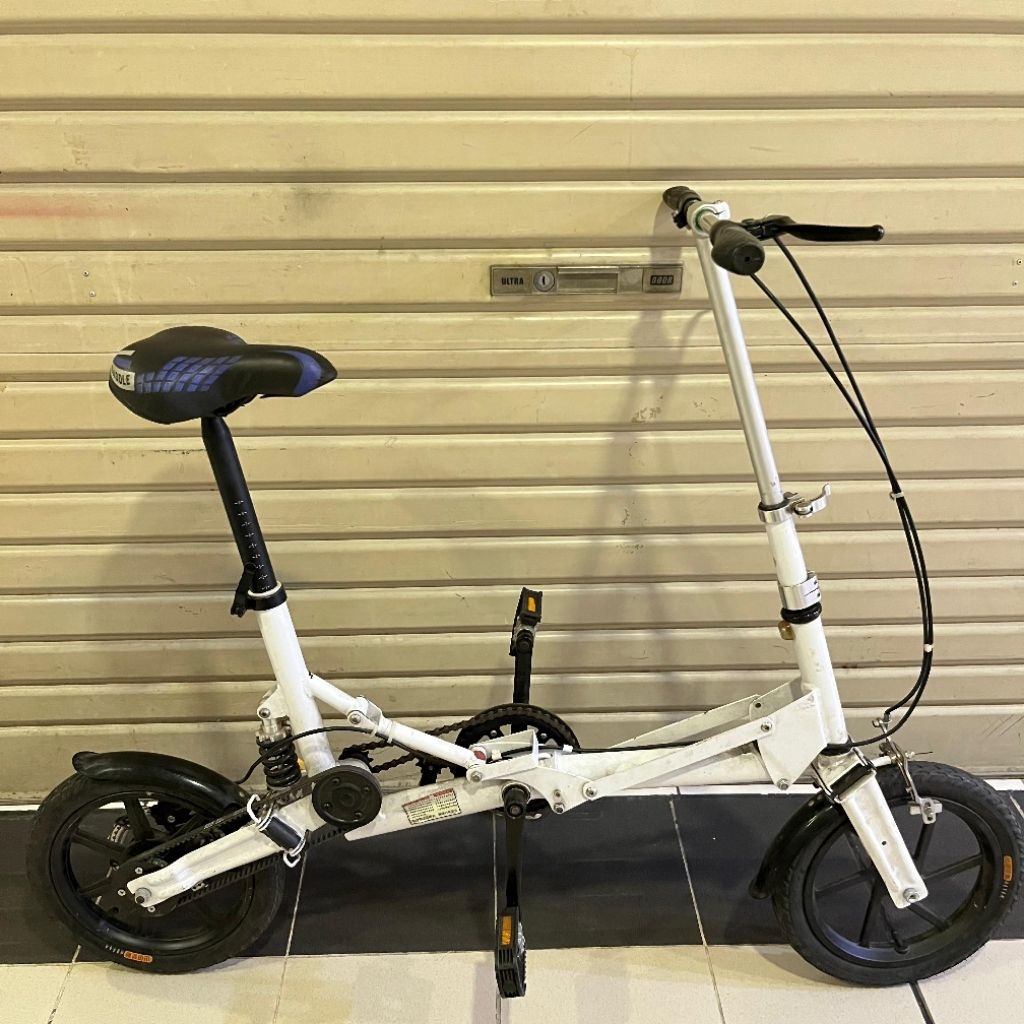 Sepeda lipat triple / sepeda lipat tiga ( trifold)