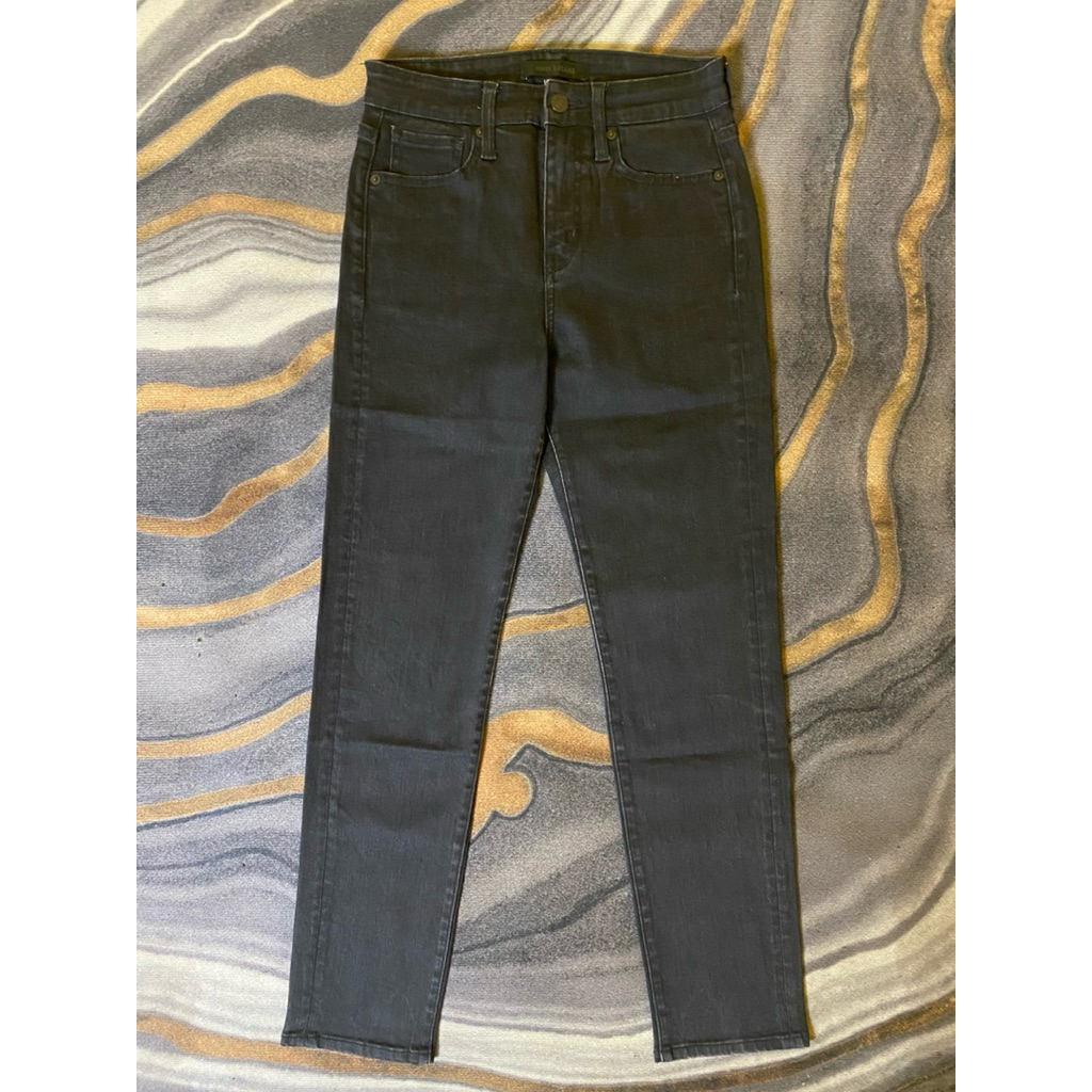 Celana Panjang Jeans Uniqlo black washed Skiny Second Original