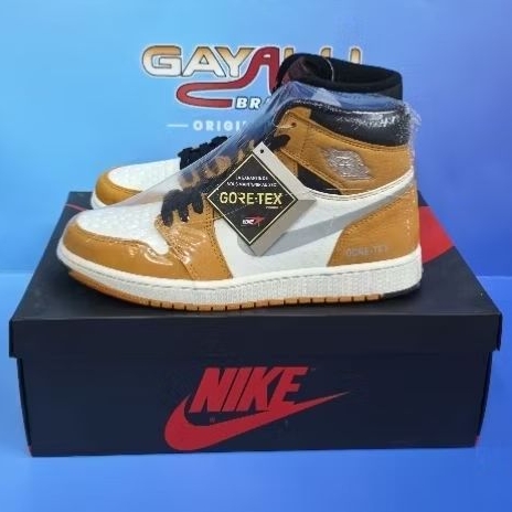 SEPATU NIKE AIR JORDAN 1 HIGH ELEMENT GORETEX LIGHT CURRY