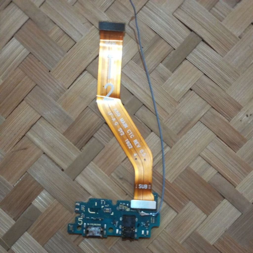 flexi+papan cas  samsung a50 ori copotan