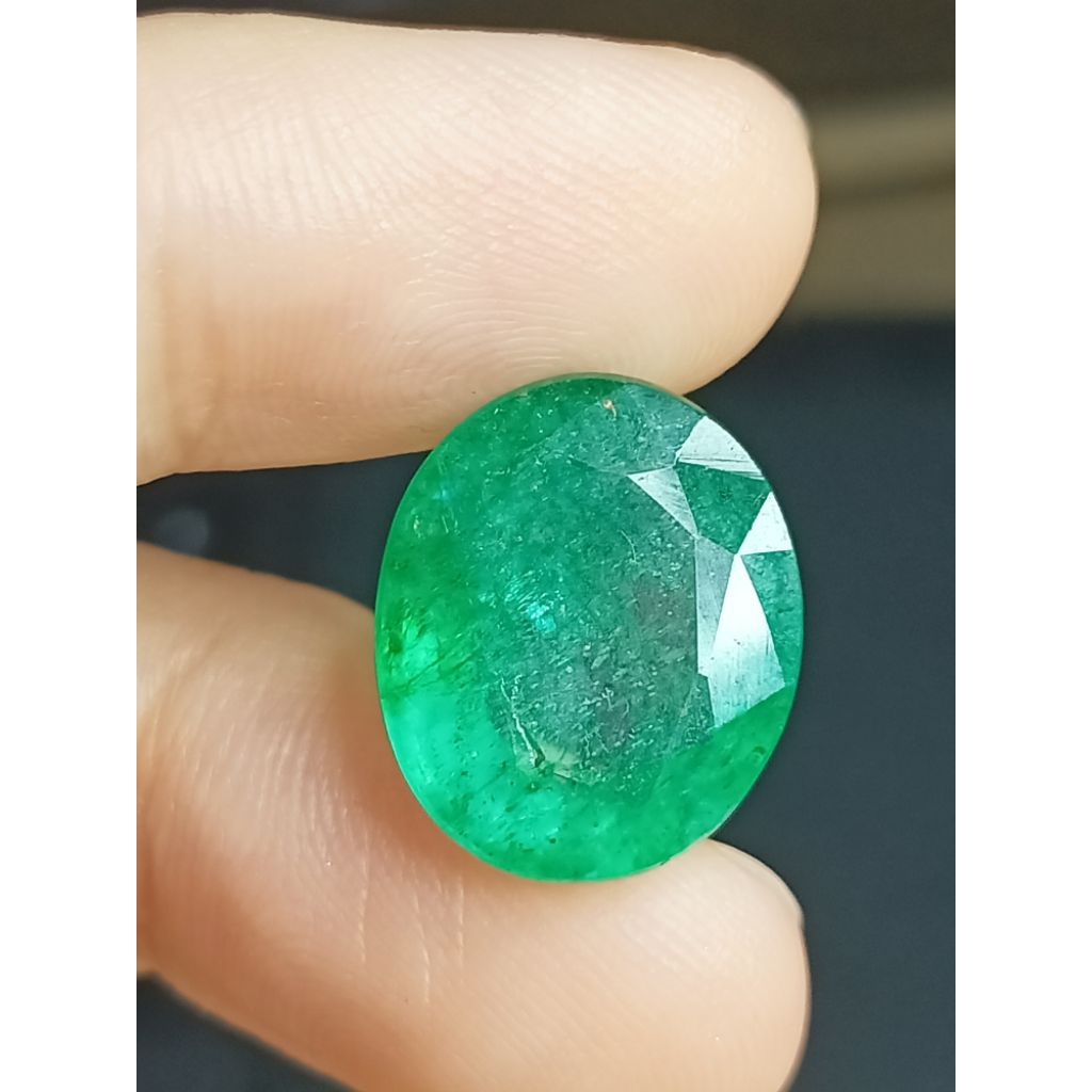 Natural Emerald Zamrud Beryl Colombia 17 x 14 x 7 mm 13,40 ct oval cutting kode 10
