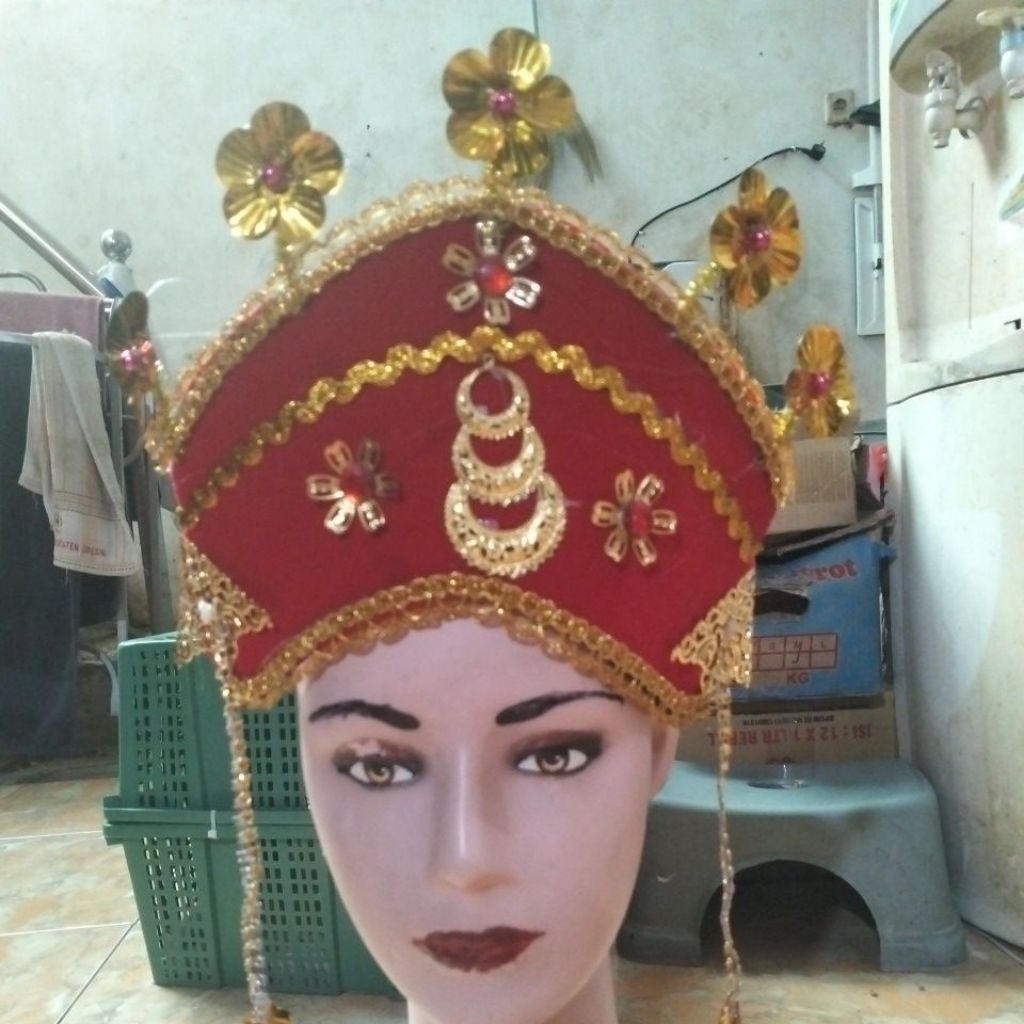 Mahkota aceh Sunting Aceh Mahkota tari