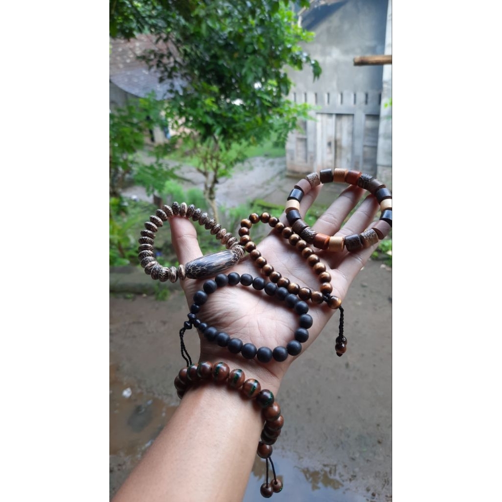 gelang kayu bertuah