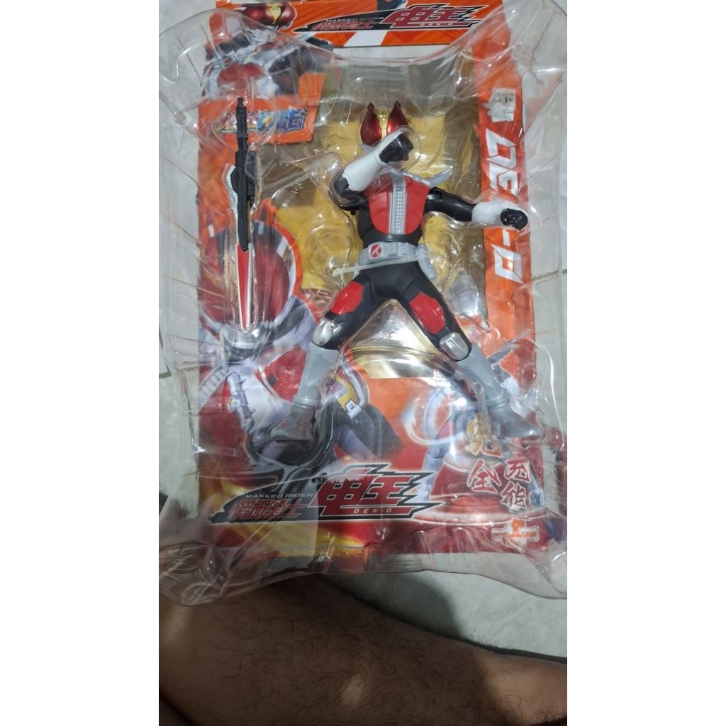 Action Figure Kamen Rider Den-O (Sword Form)