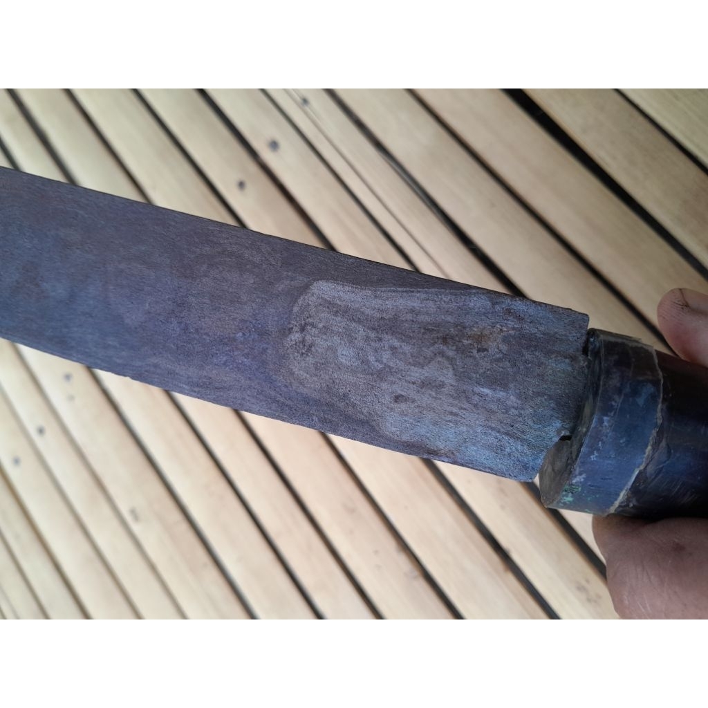 pusaka logam dua warna kuno besar