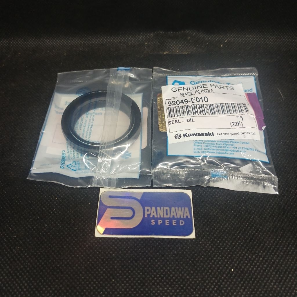 Sil Shock Seal Shock Depan Bajaj Pulsar NS200 Original 92049-E010