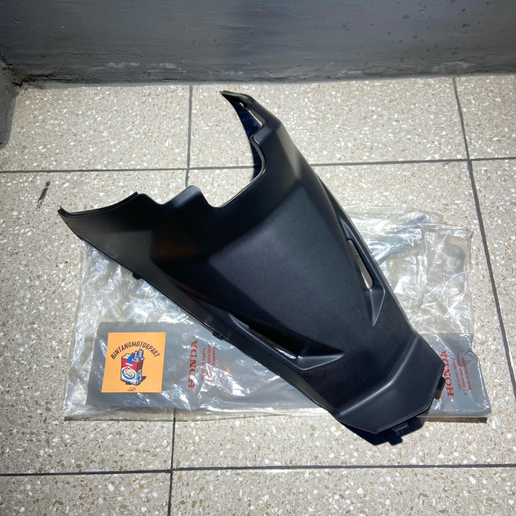 80151 KZR 600ZD COVER CENTER COVER MESIN VARIO 125 LAMA ORIGINAL AHM