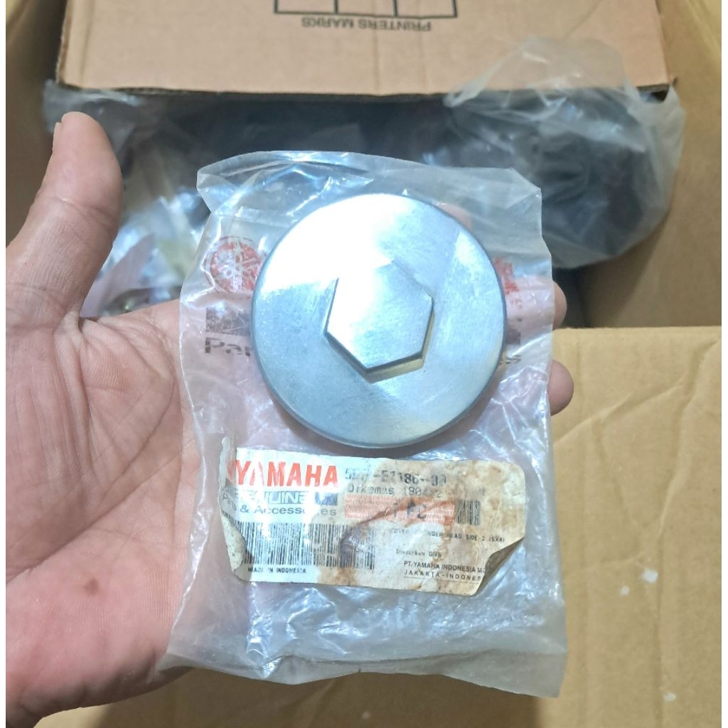 tutup klep cover silinder head scorpio original