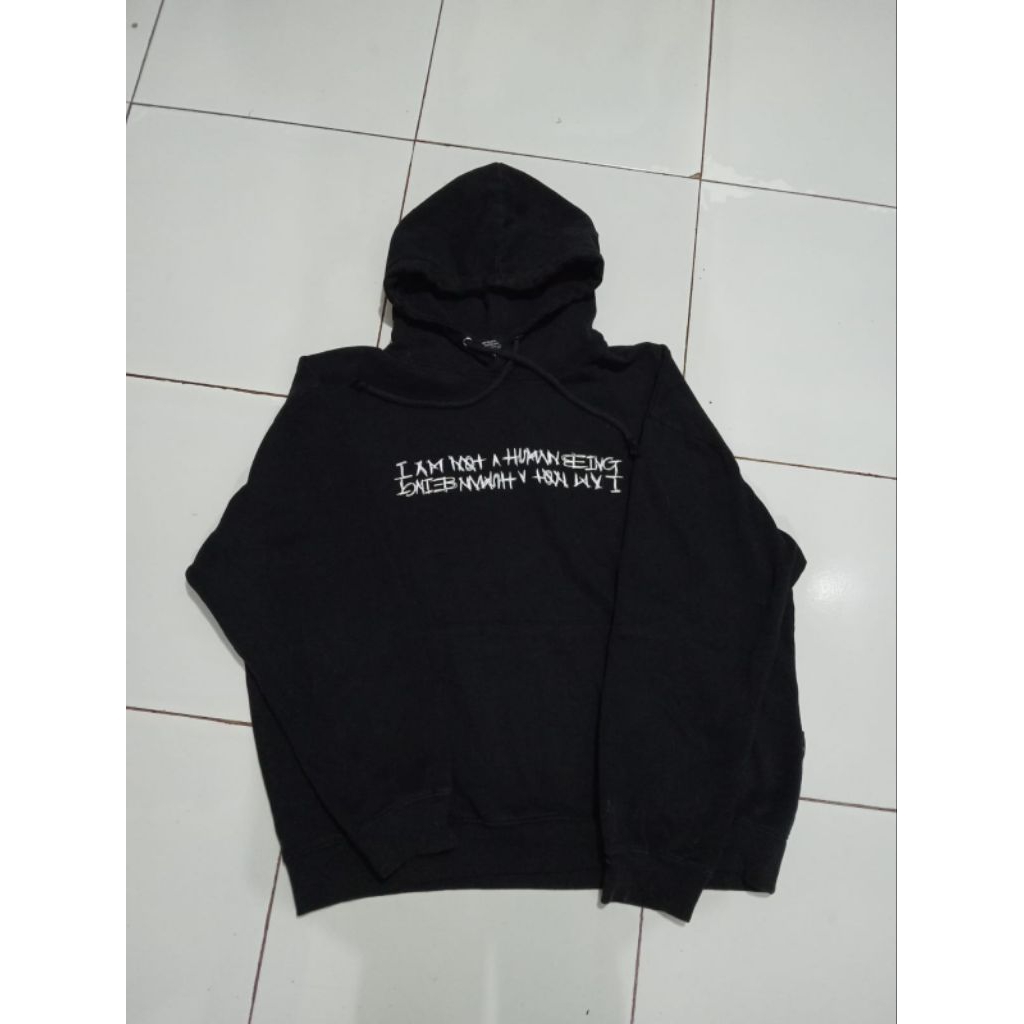 hoodie im not human being xl