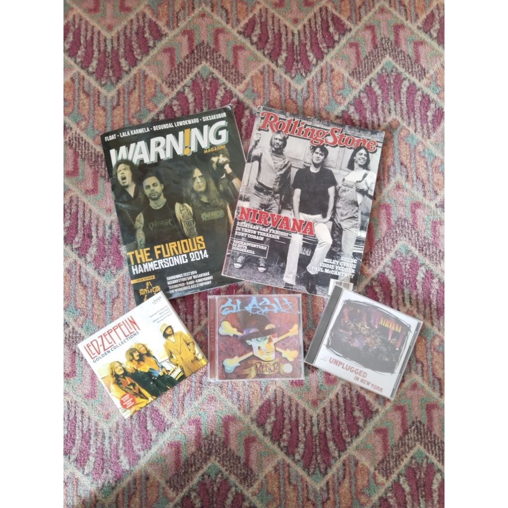 Paket Majalah dan CD - Majalah Rolling Stone dan Warning Magz CD Nirvana MTV Unplugged Slah R&FNR Le