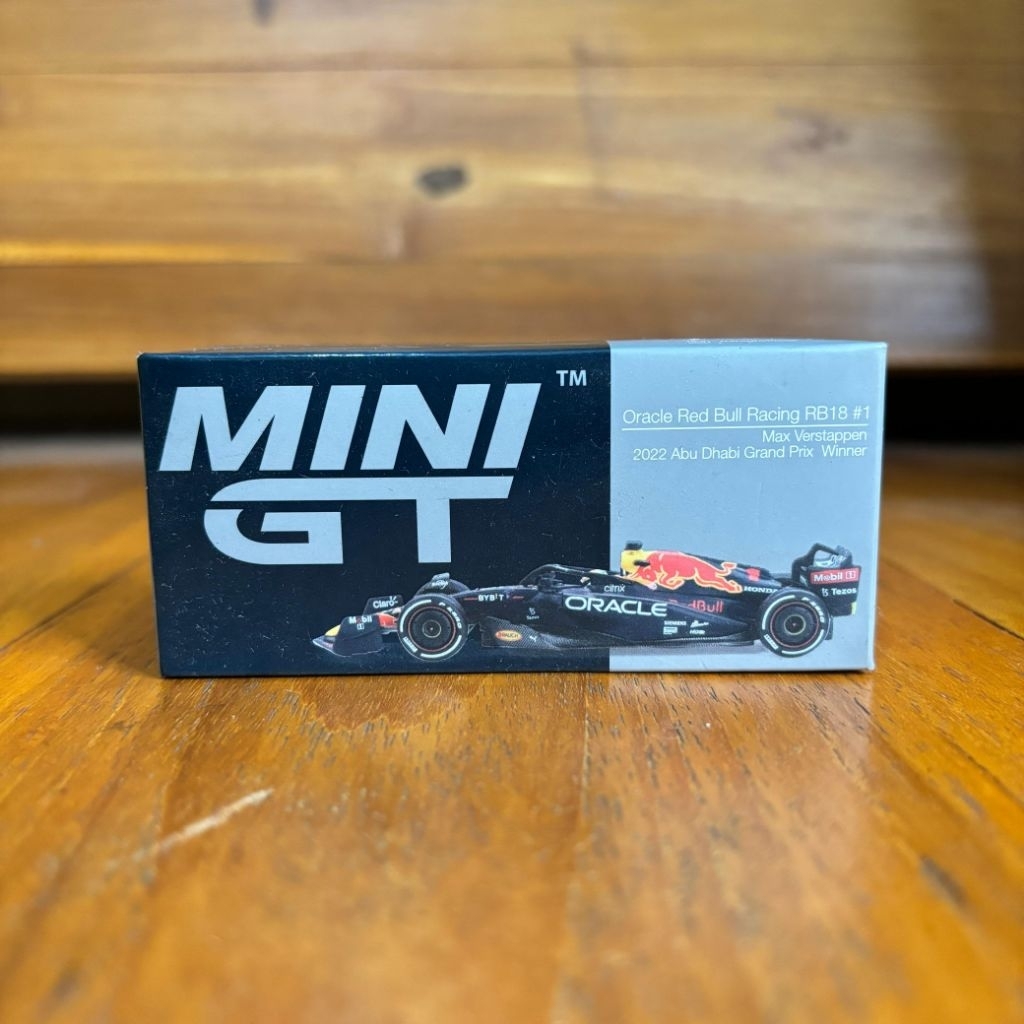 Mini GT No 520 Oracle Red Bull Racing RB18 #1 Max Verstappen 2022 Abu Dhabi GP Winner