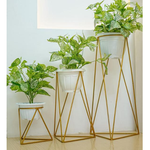 Prima Shabby Standing Pot Penyangga Pot Besi Stand Pot Tanaman Alas Segitiga Besi 3 in 1 Set