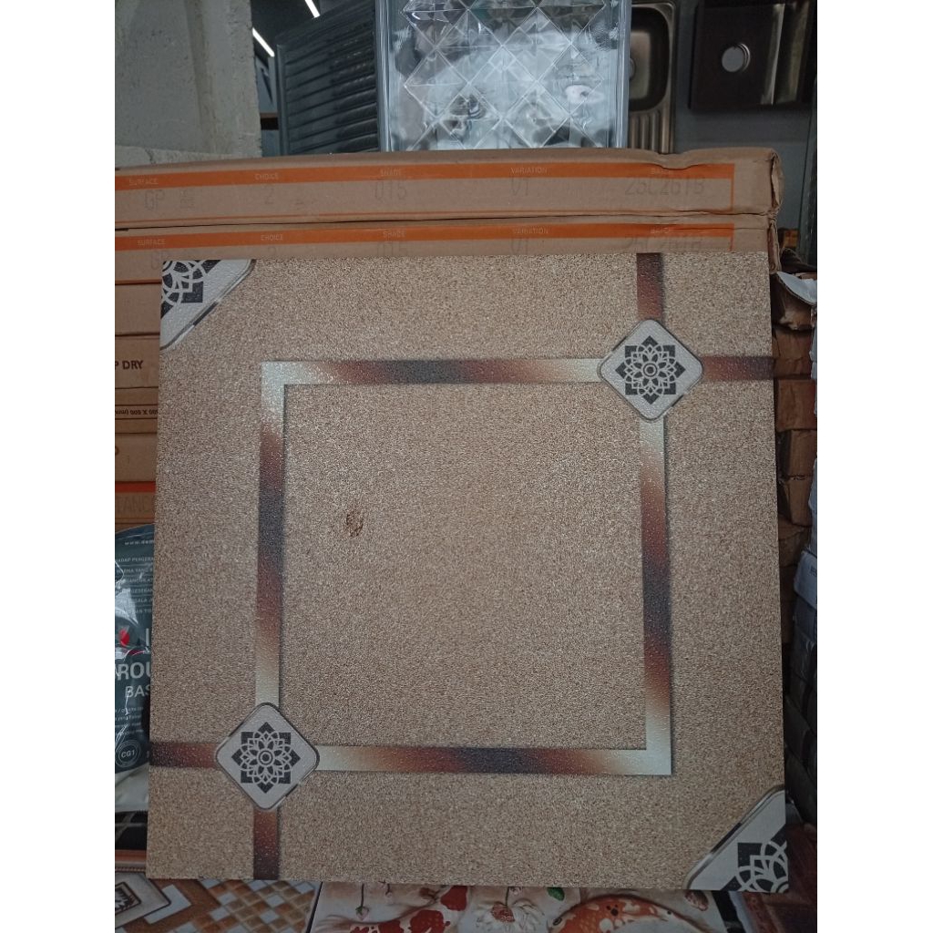 Keramik Lantai Kasar Kulit Jeruk CLIO 40x40 Korowai Coklat