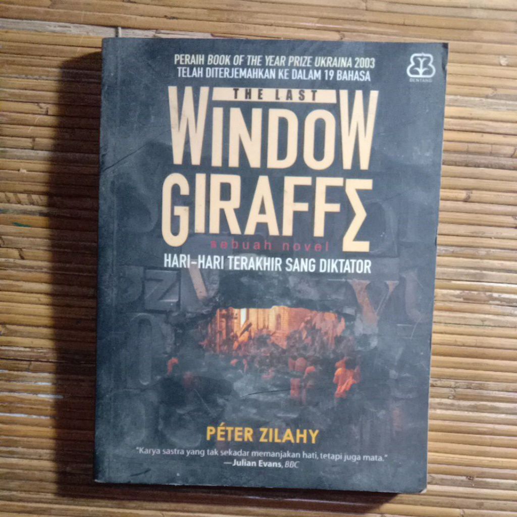 Novel Original The Last Window Giraffe