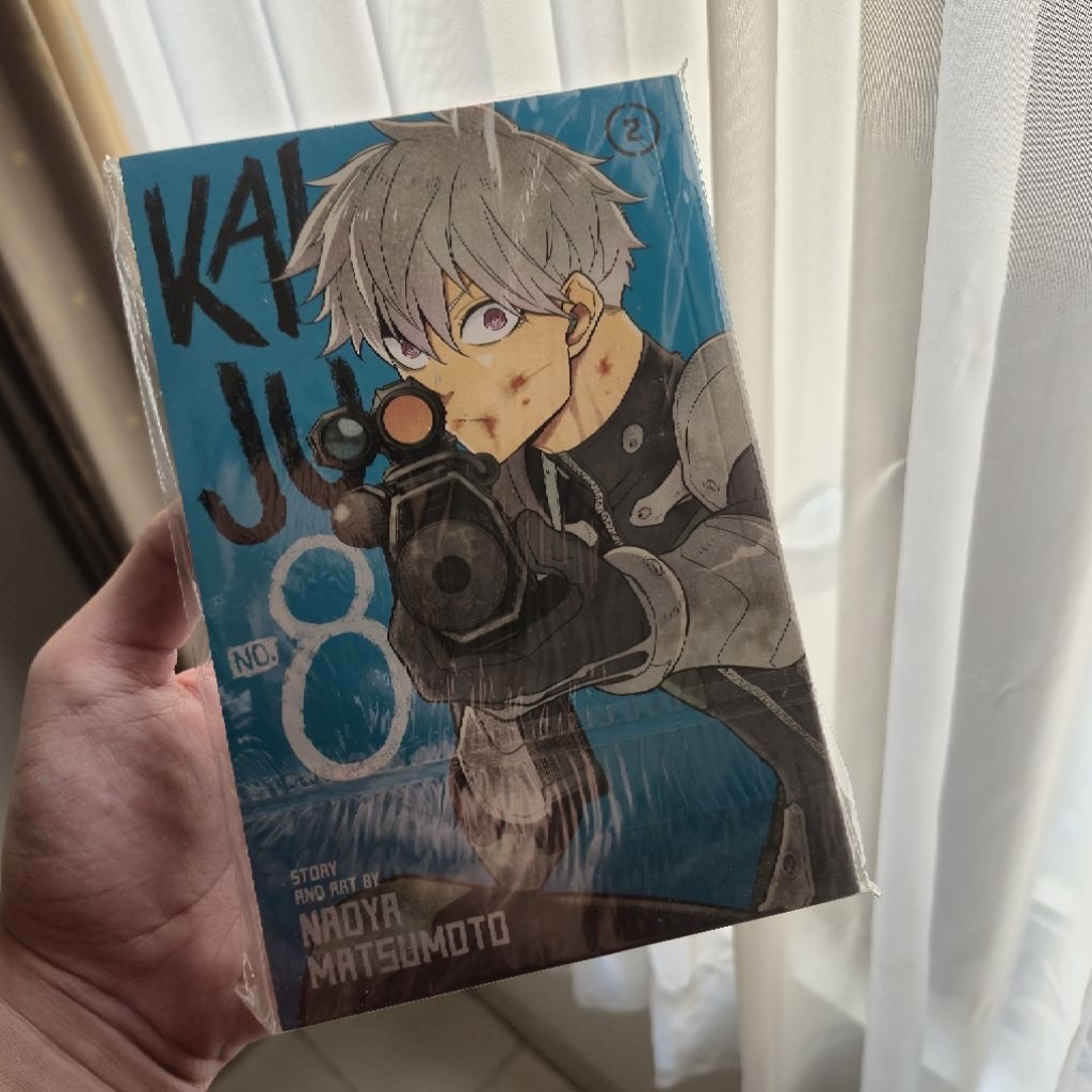 Kaiju no. 8  Vol. 2 VIZ Media (Original, Koleksi Pribadi)