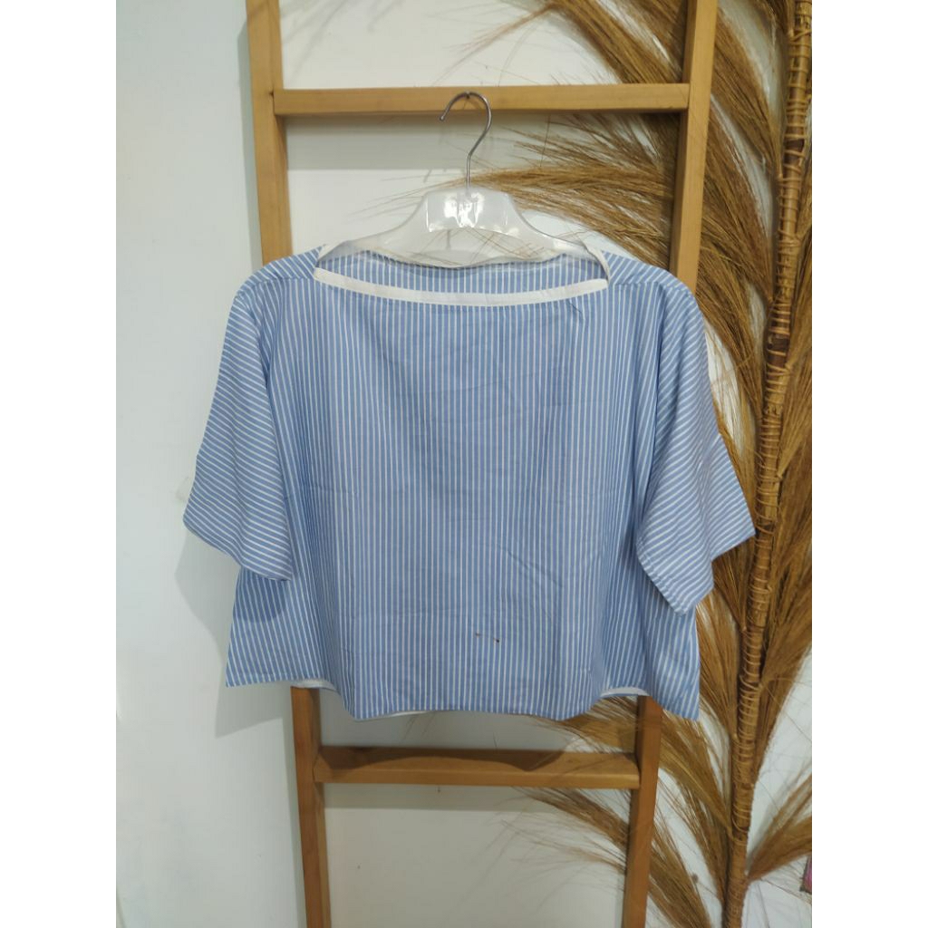 Blouse wanita jumbo lengan pendek