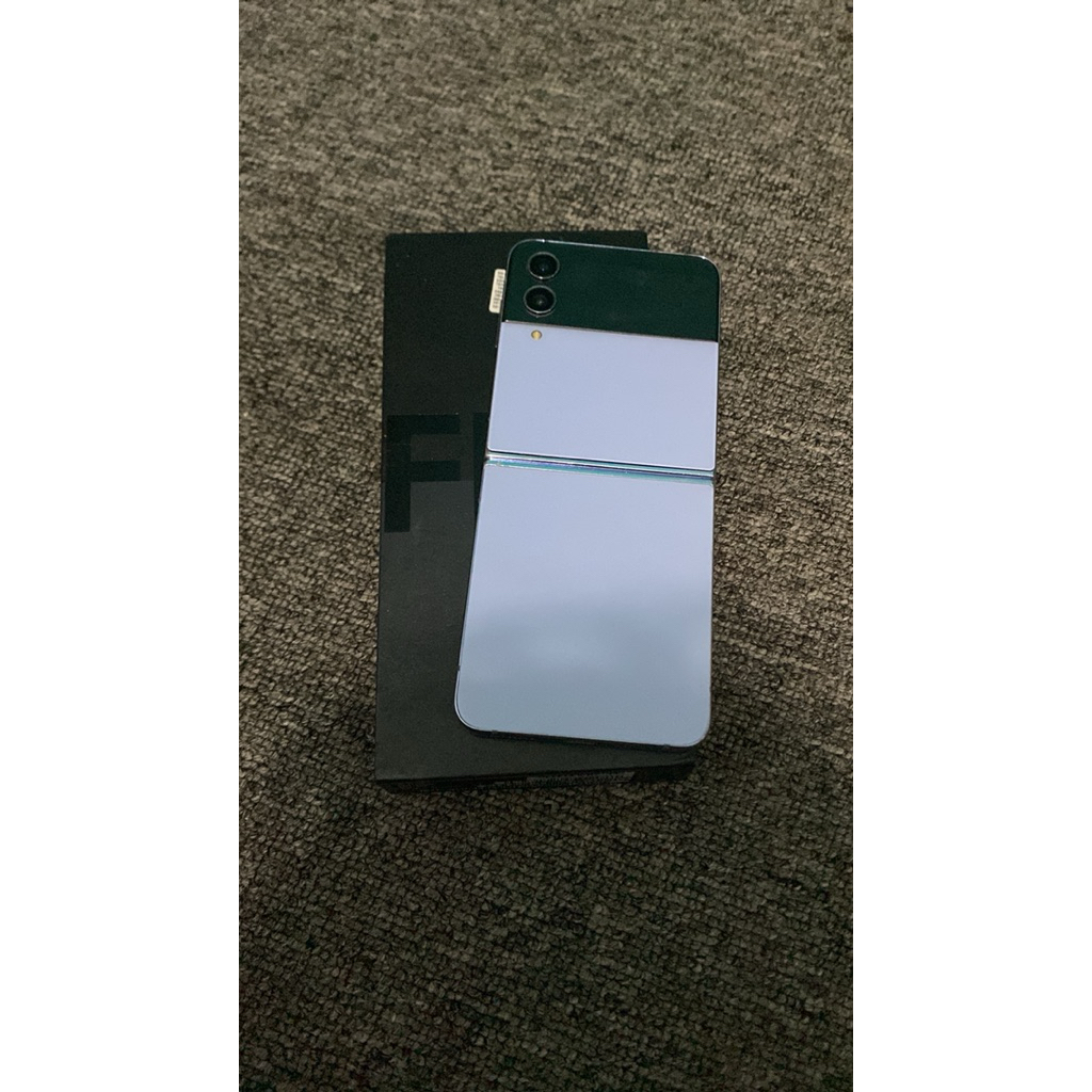 Samsung Z flip 4 minus lcd