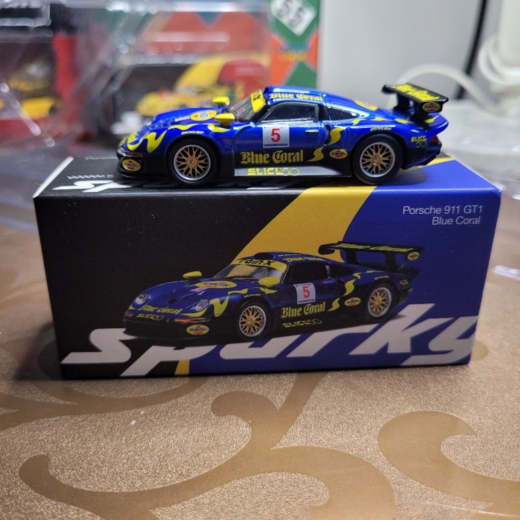 Sparky porsche 911 GT1 Penzoil Blue coral