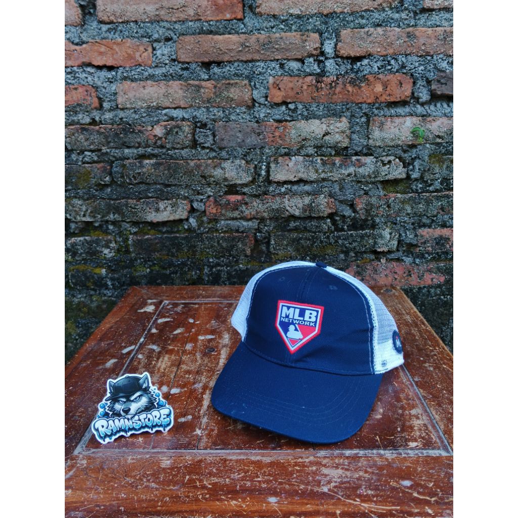 topi mlb base logo