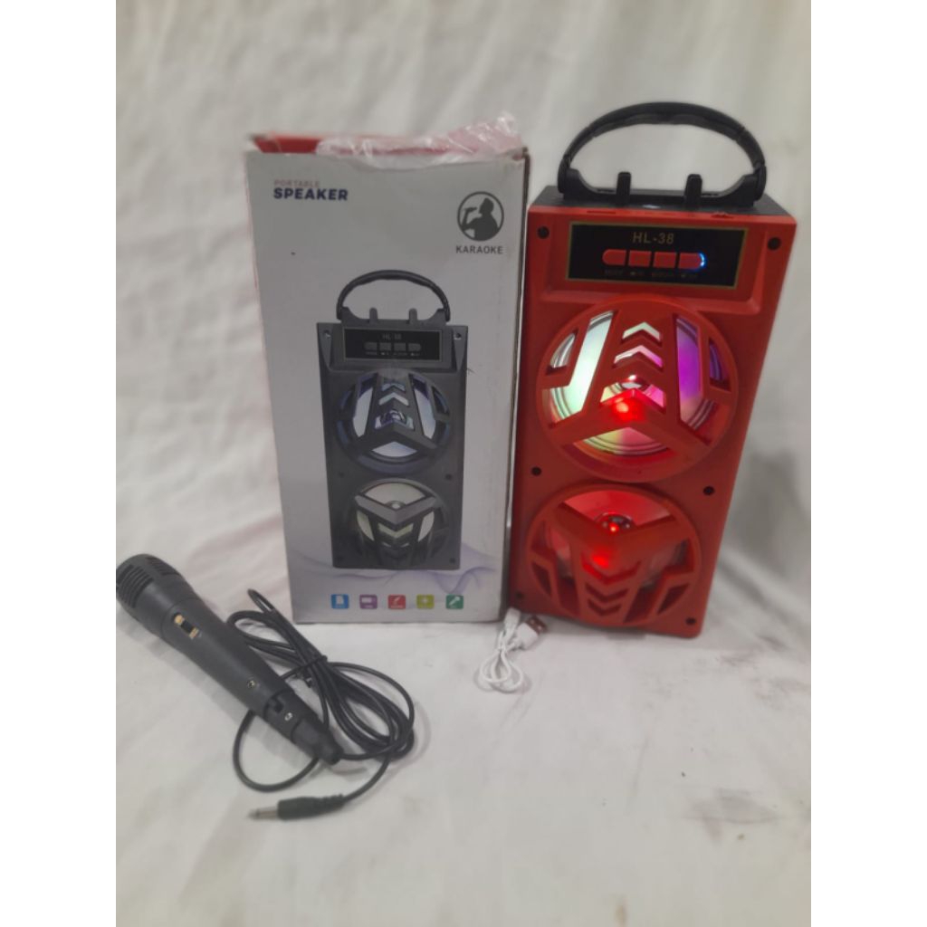 speaker portabel bonus mic kabel tersambung