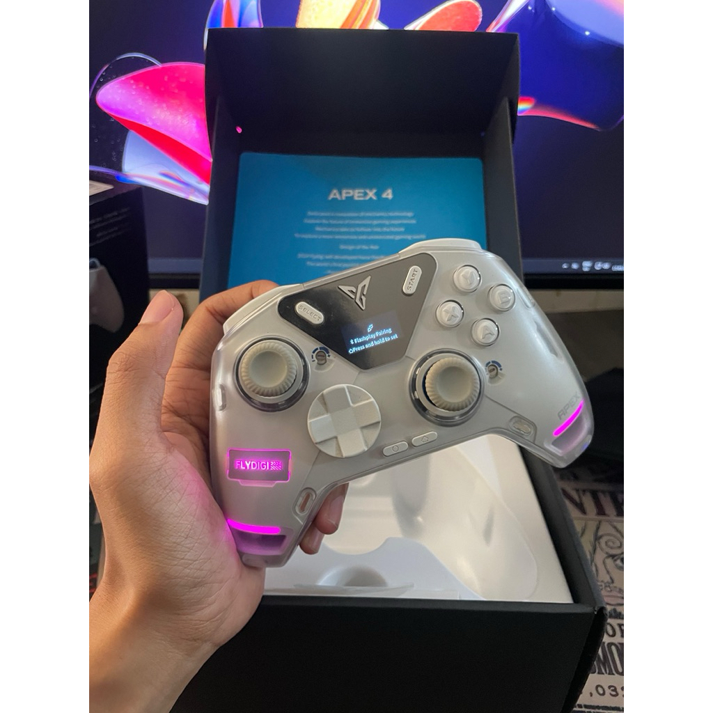 FLYDIGI APEX 4 ELITE GAMING CONTROLLER FULL SET BOX