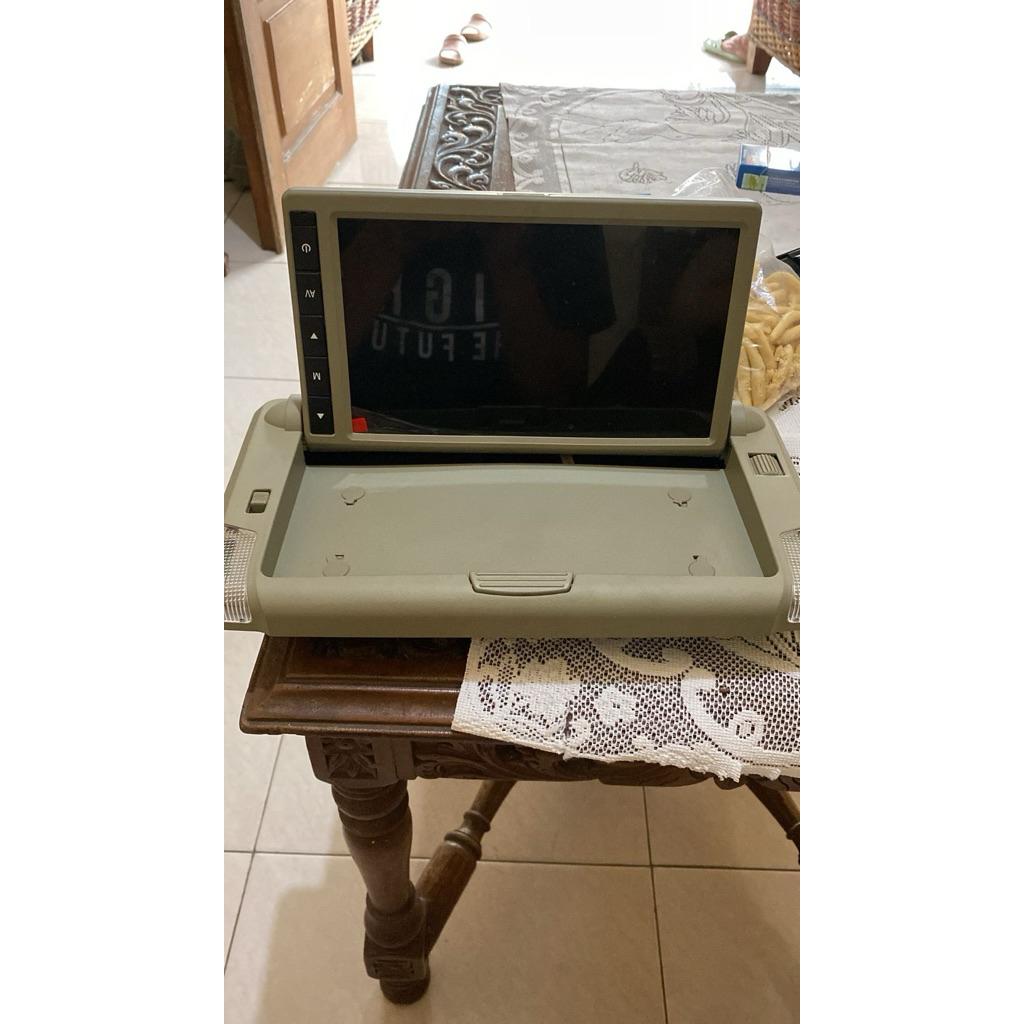 tv plafon mobil