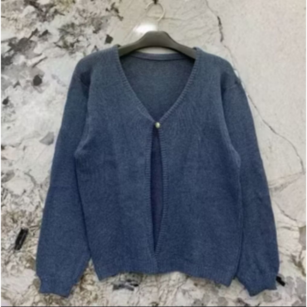 Cardigan Wanita Rajut All Size kancing 1 , Desain Oversize dan Nyaman Dipakai