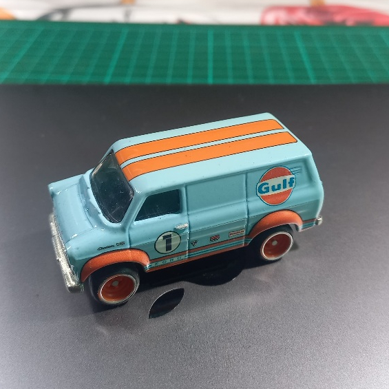 Hot Wheels Ford Transit Super Van - Gulf Series