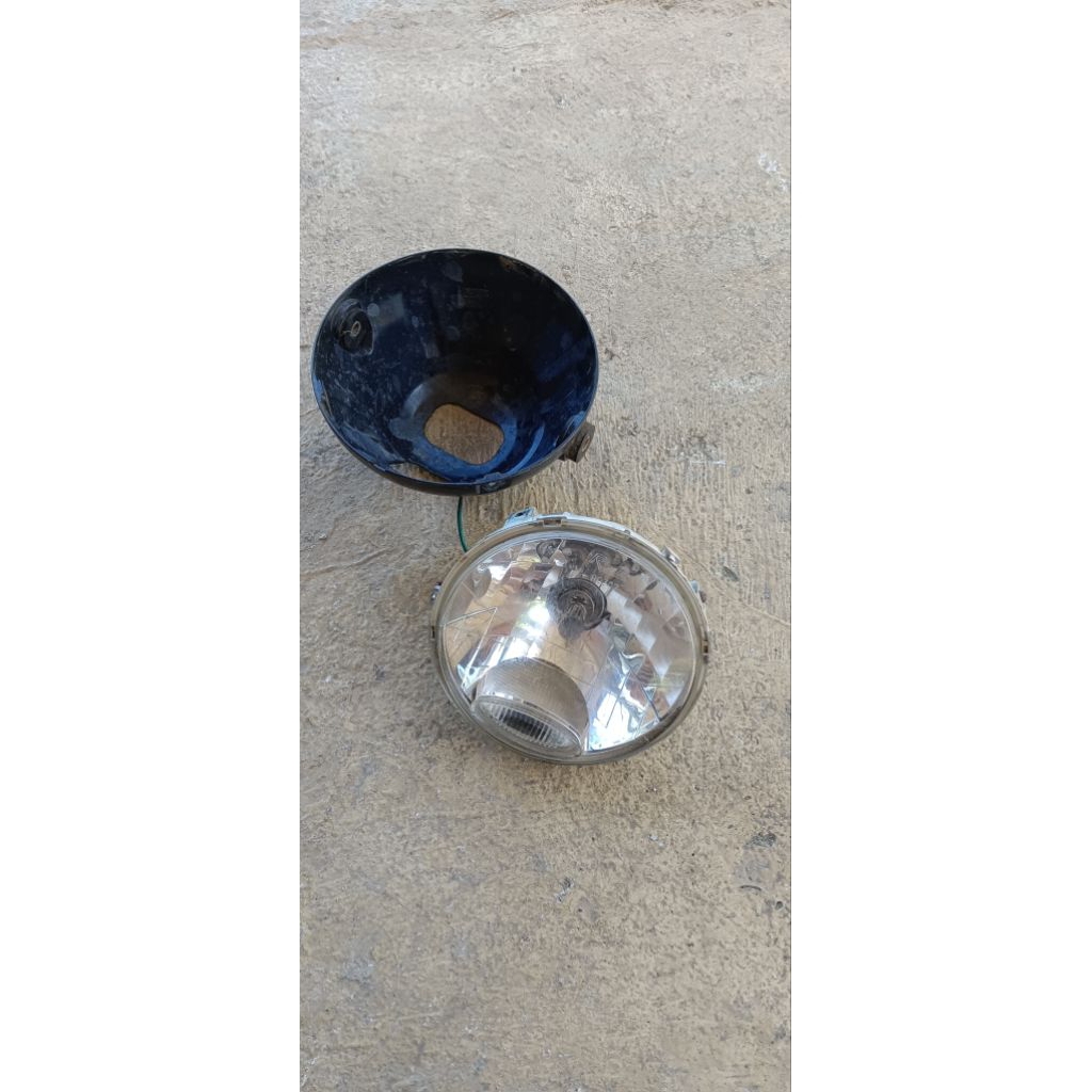 Batok set reflektor lampu depan yamaha vixion old bulat original