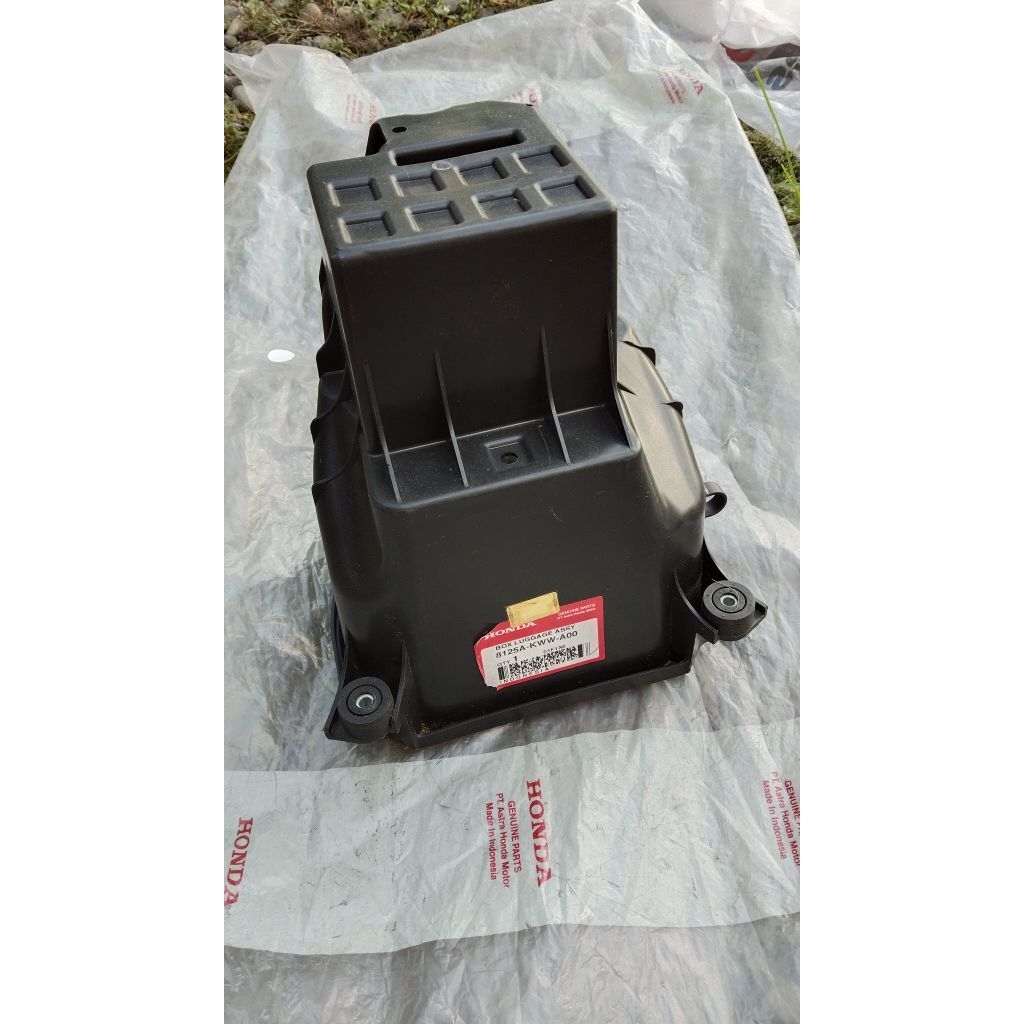 box bagasi jok box bagasi box luggage assy Honda Absolute Revo revo absolut revo Absolute Revo DX or