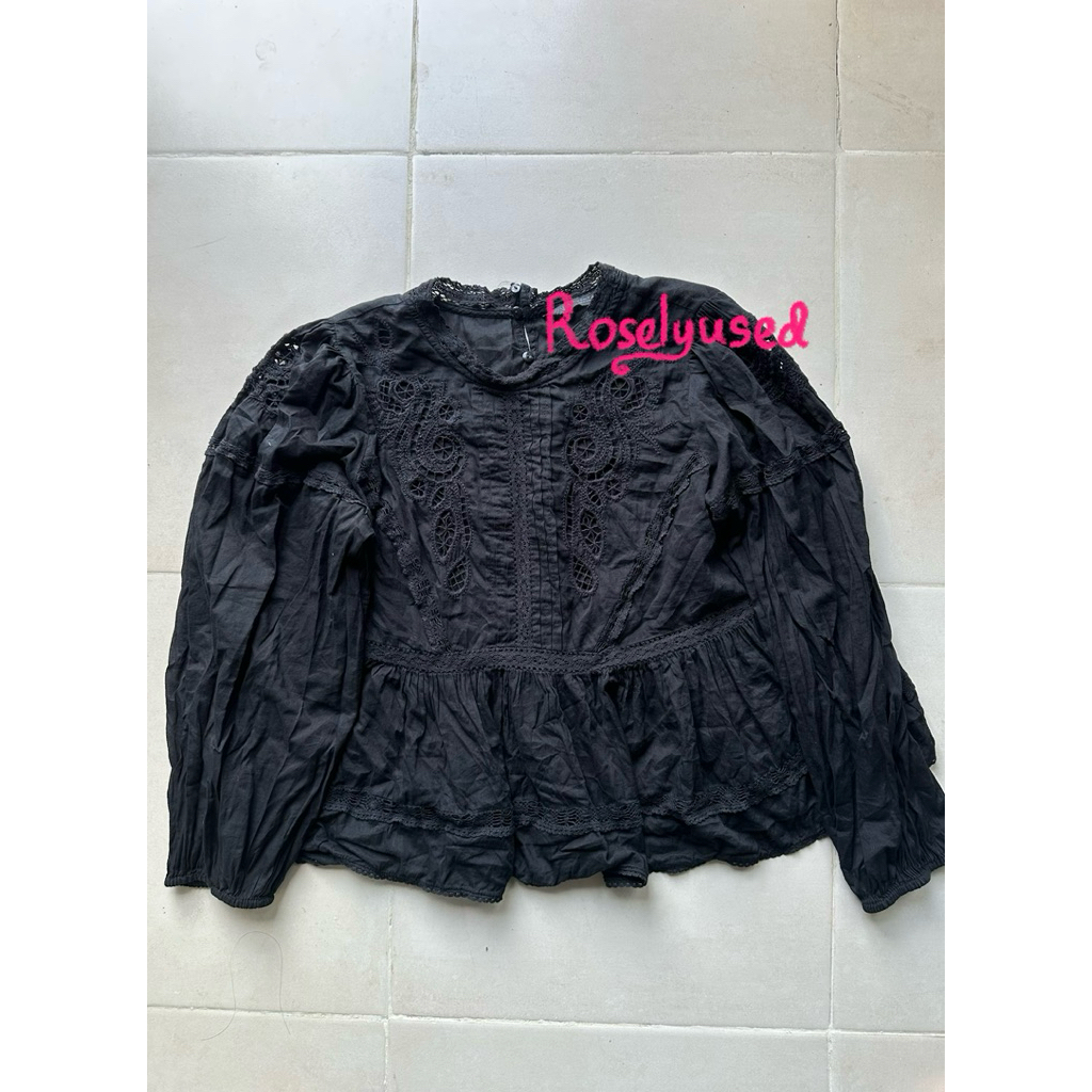 Preloved zara blouse embroidery black