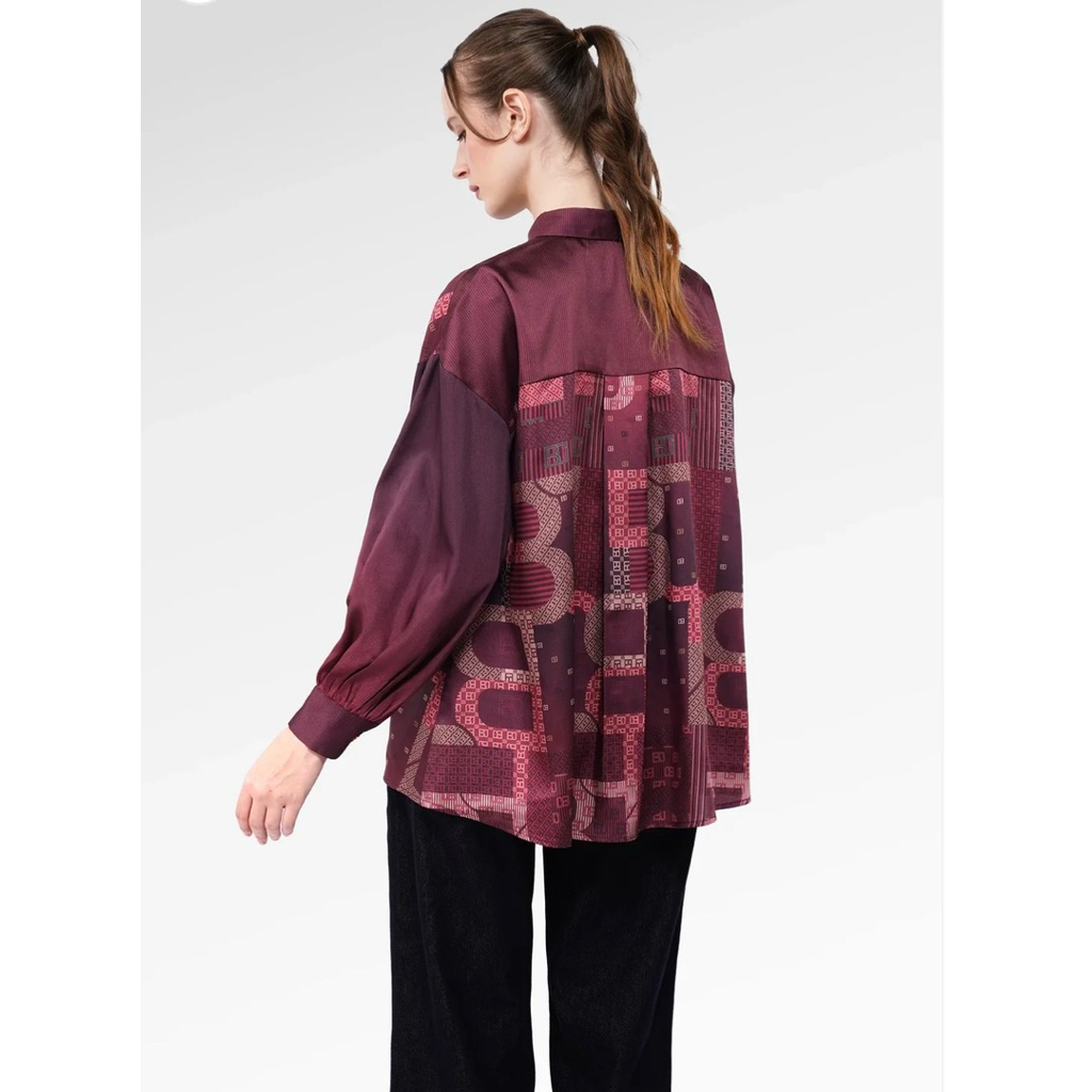 Monogram Shirt Benang Jarum- Mono Shirt Benang Jarum