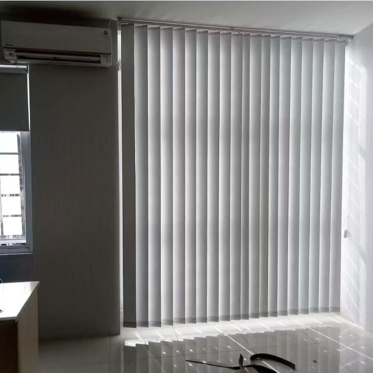 vertical blind gorden minimalis