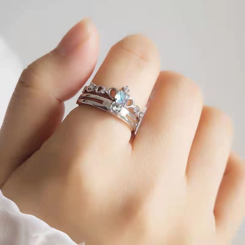 Cincin Gaya Mahkota Berhias Permata Biru Muda