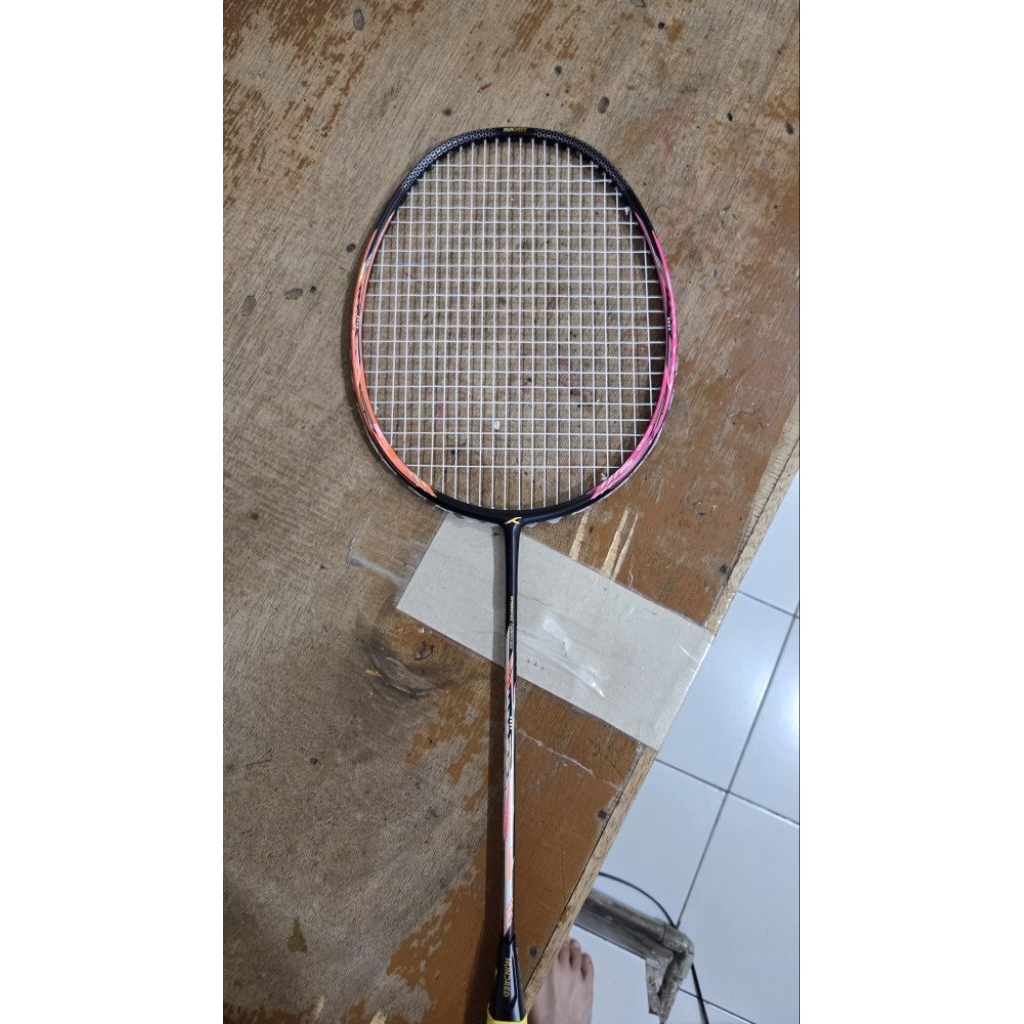 Raket Badminton Hundred Flareon 700 (100% Original) Second Bekas