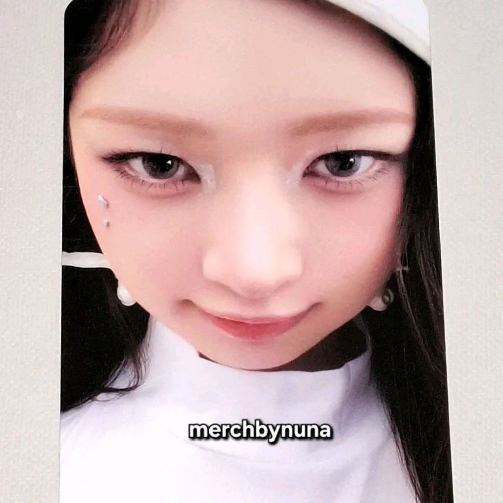 Photocard Rei IVE Official