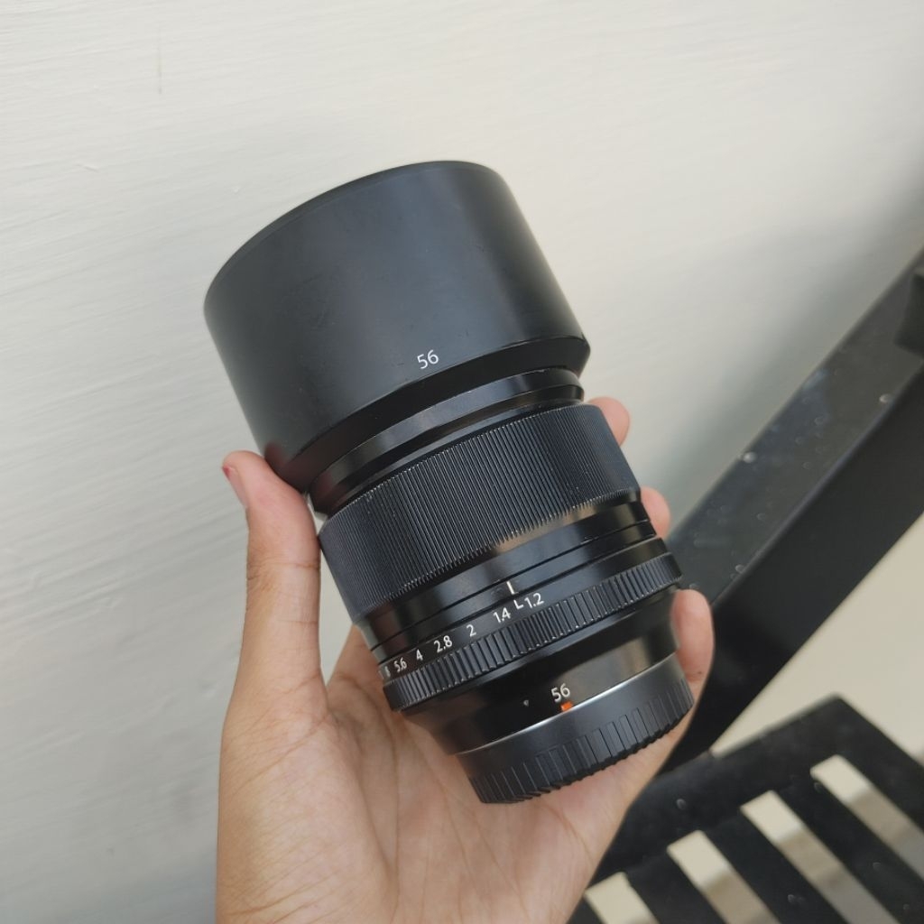 Lensa Fujinon 56mm F1.2