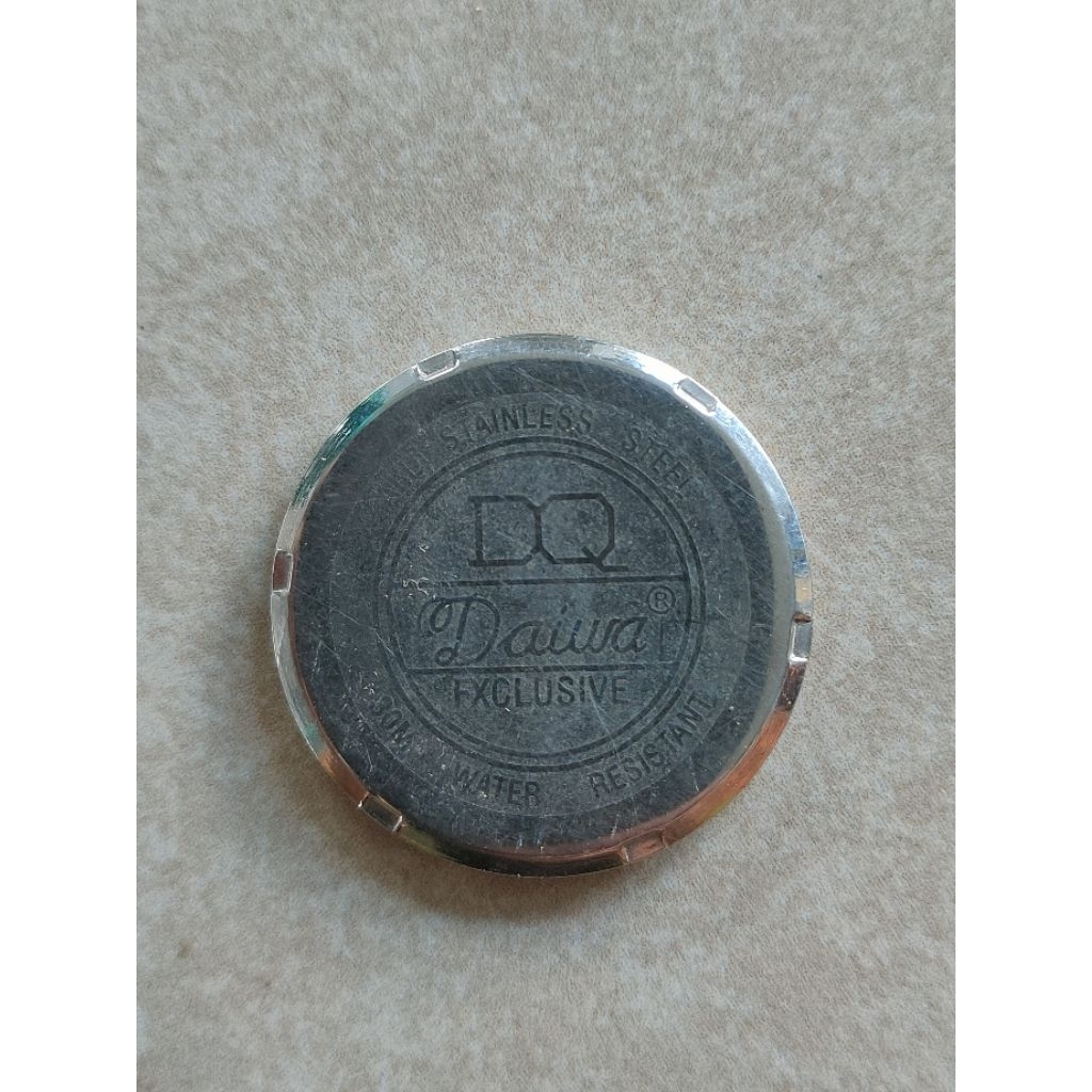 backdoor jam tangan daiwa jadul ukuran 29.mm bekas no 299