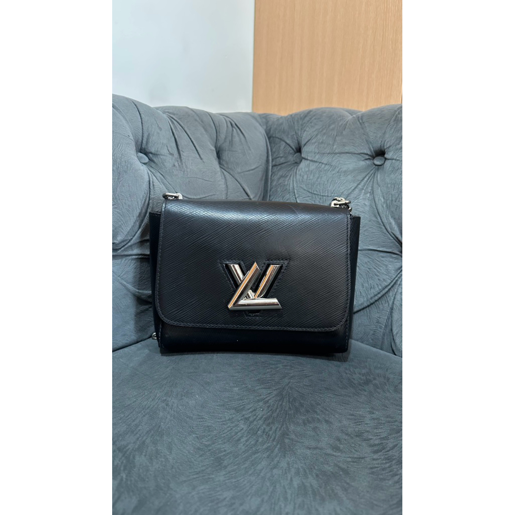 LV Twist black silver hardware