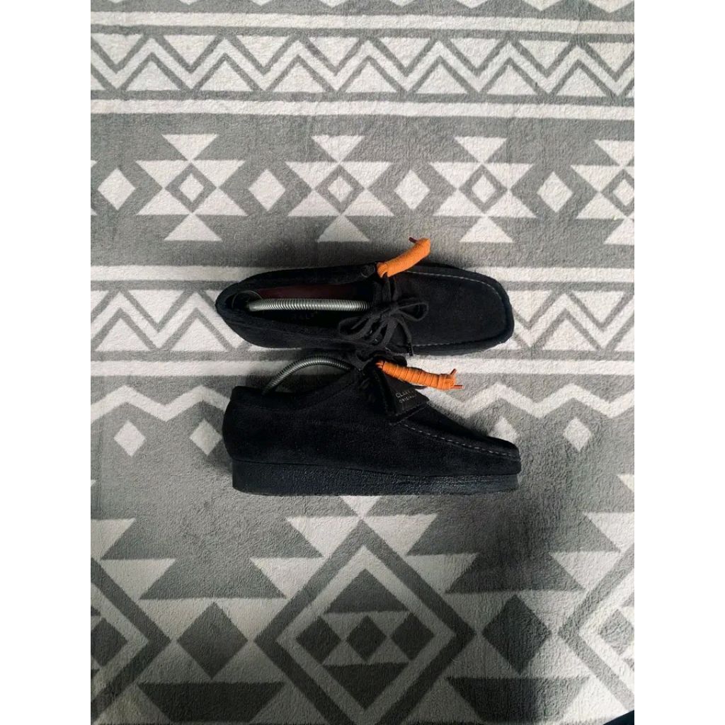 Sepatu second Clarks Wallabe