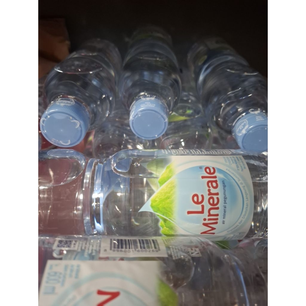 Le Mineral/ Air Mineral 600ml