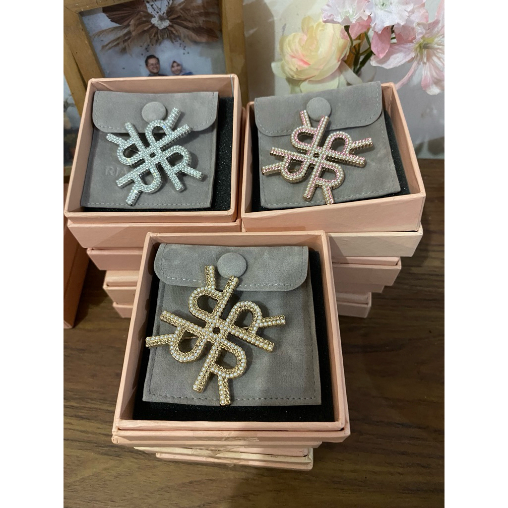 NEW Caia Brooch Ria Miranda Bros RiaMiranda RM BS BJ WK VZ
